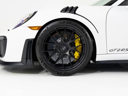 Used 2018 Porsche 911 GT2 RS image 9