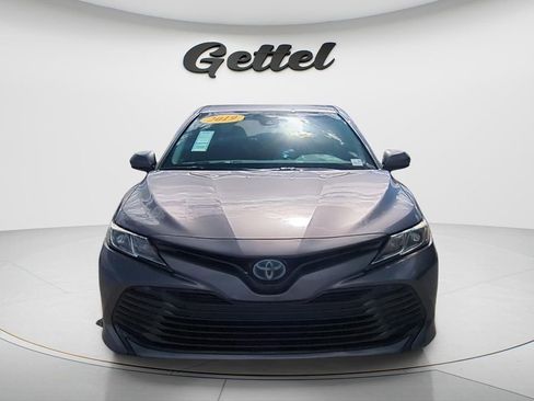 Used 2019 Toyota Camry LE FWD image 16