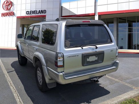 Used 2000 Toyota 4Runner SR5 RWD image 5