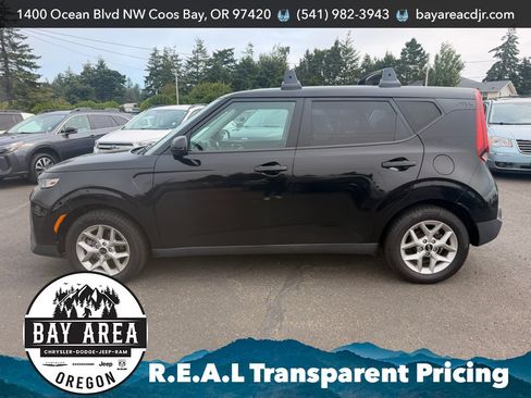 Used 2020 Kia Soul S FWD image 3