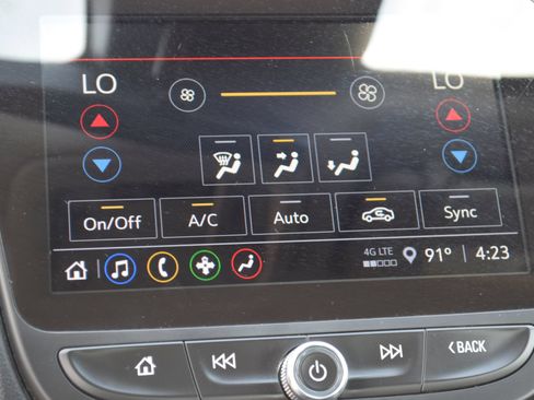 Used 2023 Chevrolet Malibu LT FWD image 13