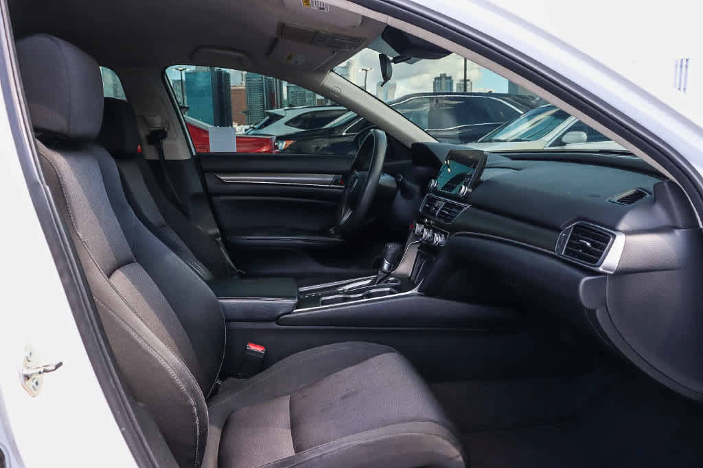 Used 2018 Honda Accord LX image 15