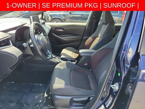 Used 2025 Toyota Corolla SE w/ SE Premium Package FWD image 22