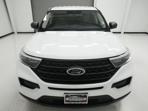 Used 2021 Ford Explorer 2WD image 2