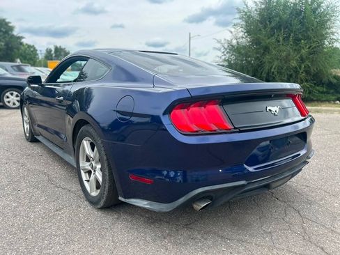 Used 2018 Ford Mustang Coupe RWD image 7