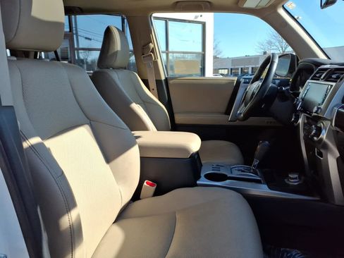 Used 2023 Toyota 4Runner Limited image 22