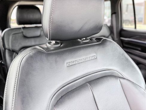 Used 2023 Jeep Grand Cherokee Overland image 10