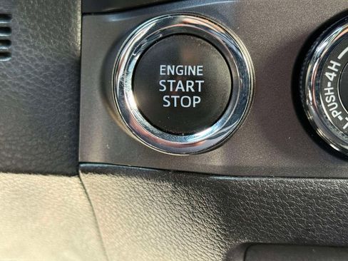 Used 2018 Toyota Tacoma TRD Sport w/ Technology Package AWD/4WD image 25