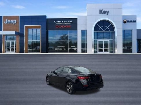 Used 2022 Nissan Sentra SV FWD image 11