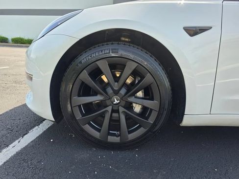 Used 2023 Tesla Model 3 Standard Range RWD image 12