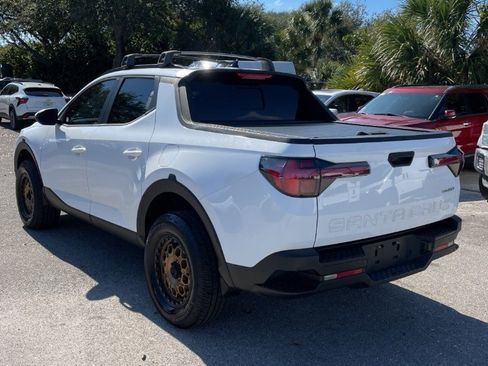 Used 2022 Hyundai Santa Cruz SEL Premium image 3