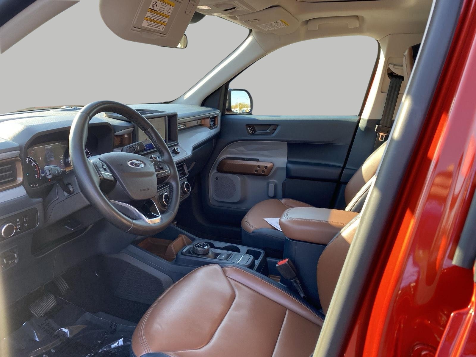 Certified 2024 Ford Maverick Lariat w/ 4K Tow Package AWD/4WD image 11
