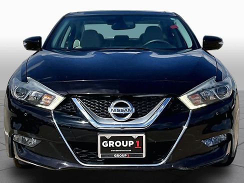 Used 2017 Nissan Maxima Platinum w/ Interior Lighting Package FWD image 4