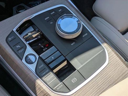 Used 2026 BMW 330i Sedan w/ M Sport Package image 12