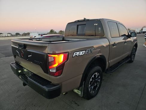 Used 2023 Nissan Titan PRO-4X w/ Pro-4x Convenience Package image 6