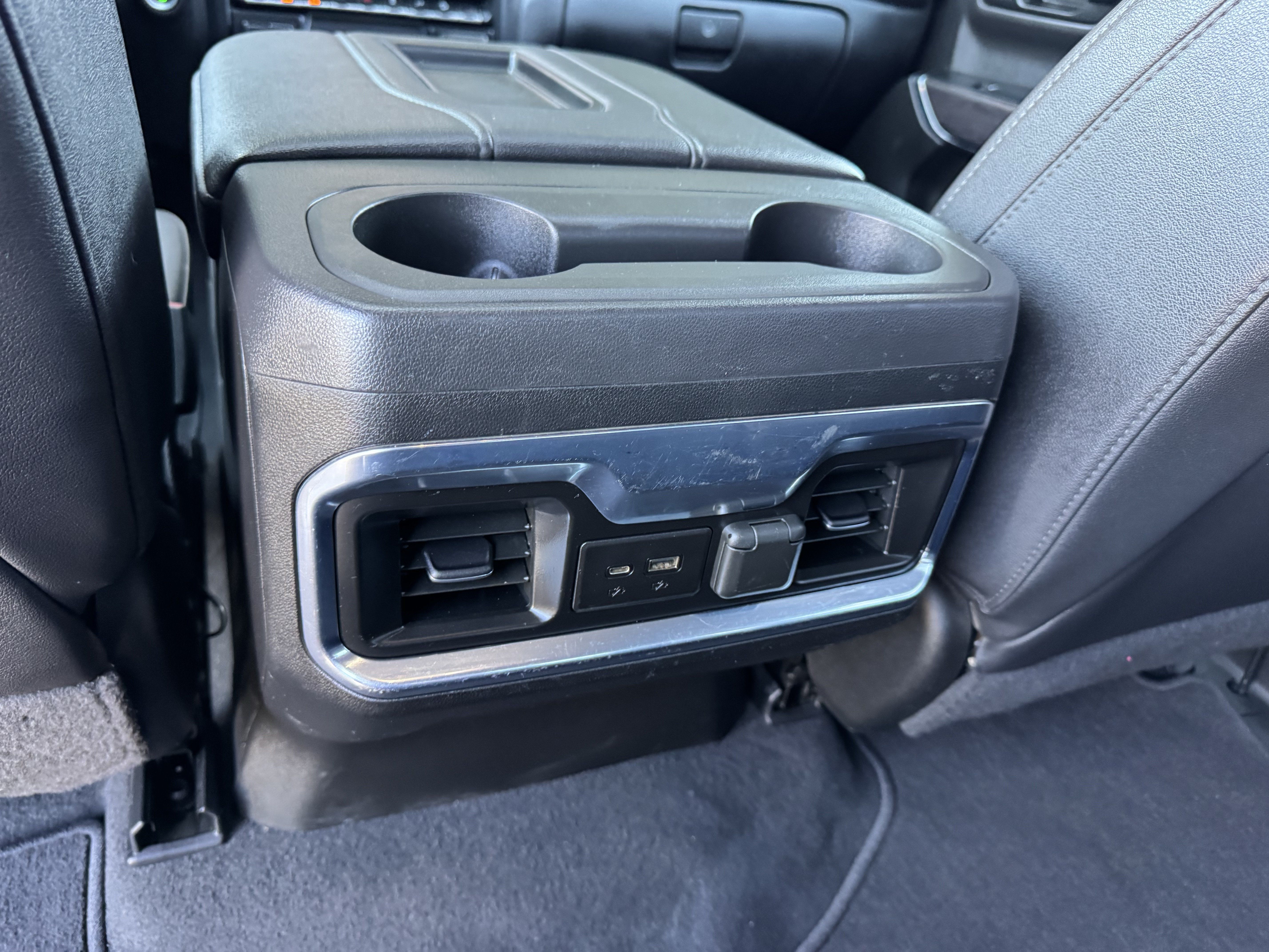 Used 2022 Chevrolet Silverado 1500 LTZ w/ LTZ Convenience Package II AWD/4WD image 17