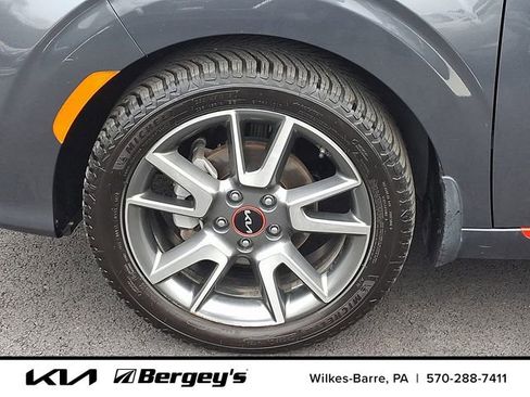 Certified 2022 Kia Soul GT-Line image 10