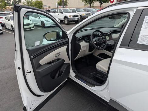 Certified 2024 Hyundai Tucson SEL AWD/4WD image 35