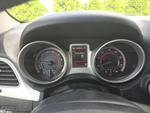 Used 2017 Dodge Journey Crossroad FWD image 14