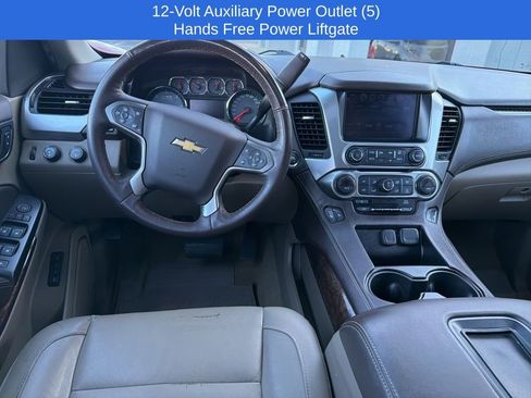 Used 2018 Chevrolet Suburban LT image 13