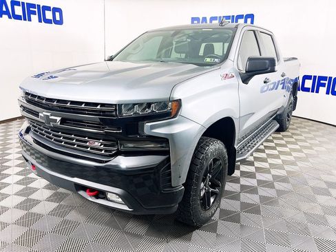 Used 2020 Chevrolet Silverado 1500 LT Trail Boss image 4