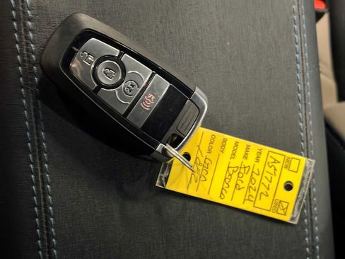 Used 2024 Ford Bronco Wildtrak image 33