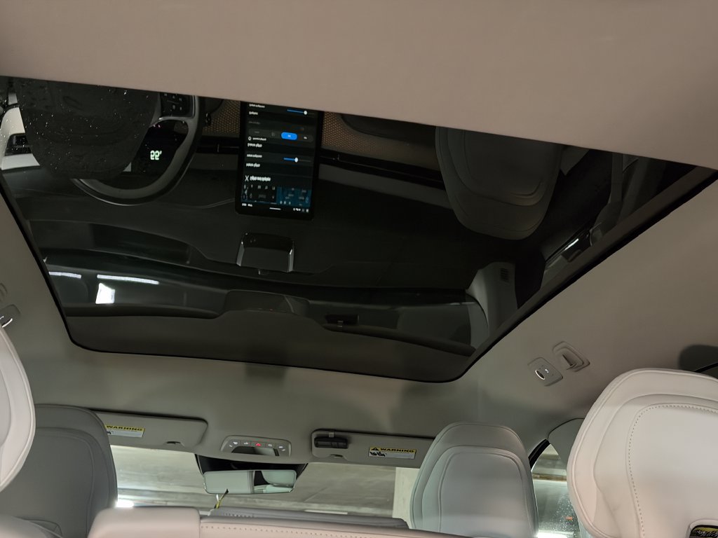 Certified 2025 Volvo EX90 Plus AWD/4WD image 15