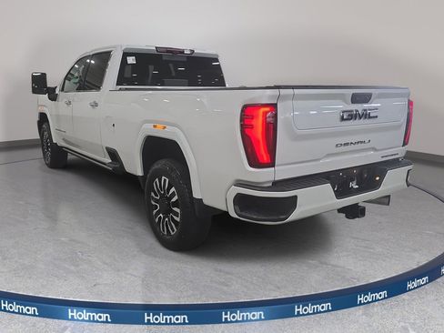 Used 2024 GMC Sierra 2500 Denali Ultimate AWD/4WD image 8