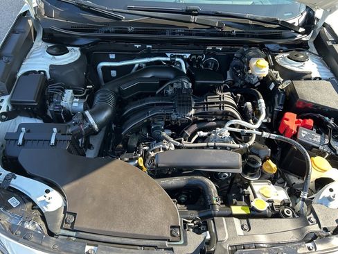 Used 2023 Subaru Outback Limited AWD/4WD image 10