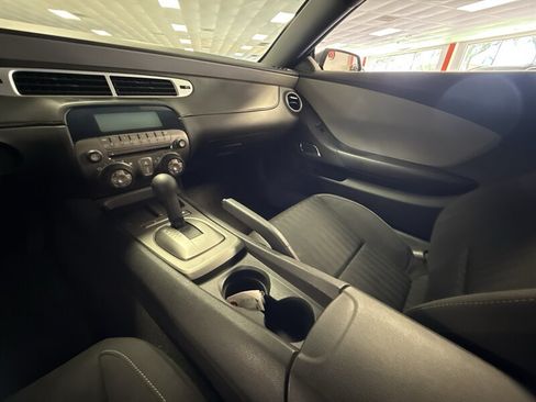 Used 2012 Chevrolet Camaro LS RWD image 29