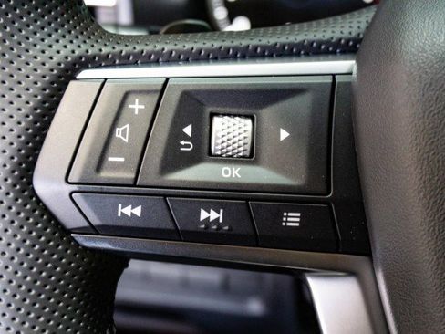 New 2025 Mitsubishi Outlander SE image 10