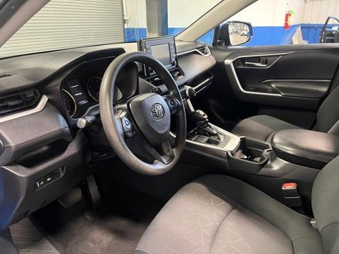 Used 2019 Toyota RAV4 XLE image 22
