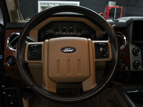 Used 2015 Ford F350 King Ranch w/ King Ranch w/Chrome Package AWD/4WD image 10
