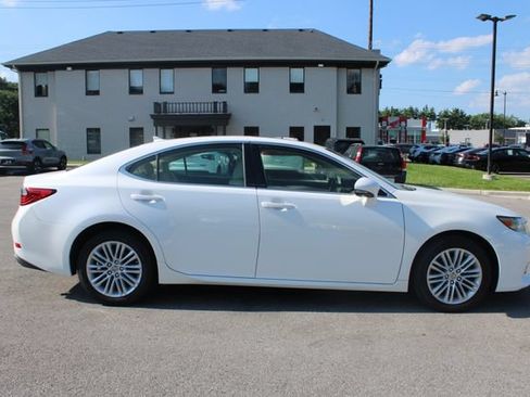 Used 2013 Lexus ES 350 w/ Luxury Pkg FWD image 6