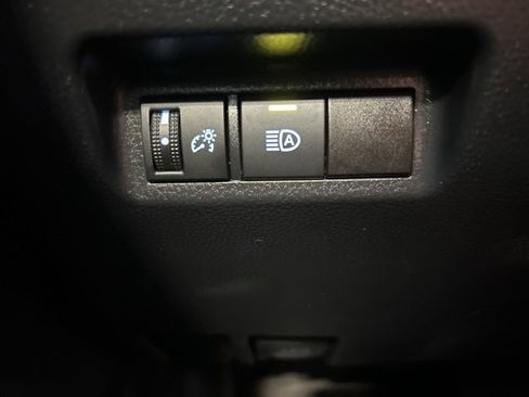 Used 2019 Toyota RAV4 LE image 54