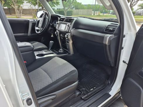 Used 2019 Toyota 4Runner SR5 image 14