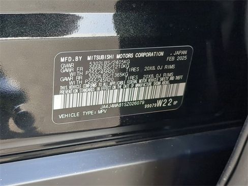 New 2025 Mitsubishi Outlander AWD image 39