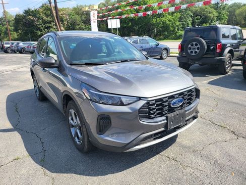 Used 2025 Ford Escape ST-Line AWD/4WD image 7