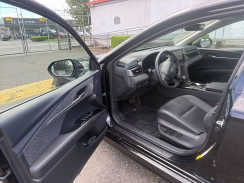 Certified 2025 Toyota Camry XLE FWD image 8