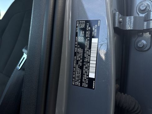 Used 2023 Volvo C40 P8 Recharge Ultimate image 34