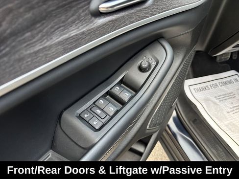 Used 2024 Jeep Grand Cherokee Limited w/ Luxury Tech Group II image 14