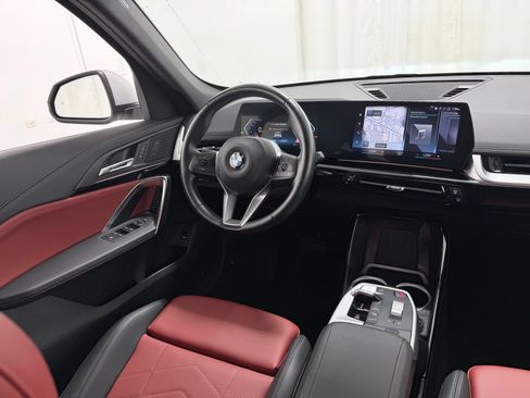 Used 2023 BMW X1 xDrive28i w/ Convenience Package AWD/4WD image 10