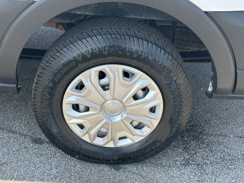Used 2024 Ford Transit 350 XL RWD image 20