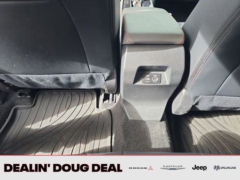 Used 2024 Subaru Crosstrek 2.5i Limited image 17