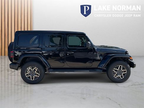 New 2025 Jeep Wrangler Sahara image 10