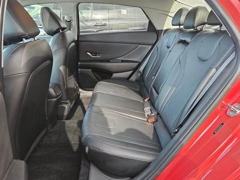 Used 2023 Hyundai Elantra Limited FWD image 16