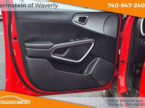 Used 2022 Kia Soul LX FWD image 15