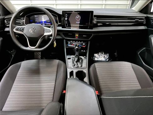 Used 2025 Volkswagen Jetta S image 17