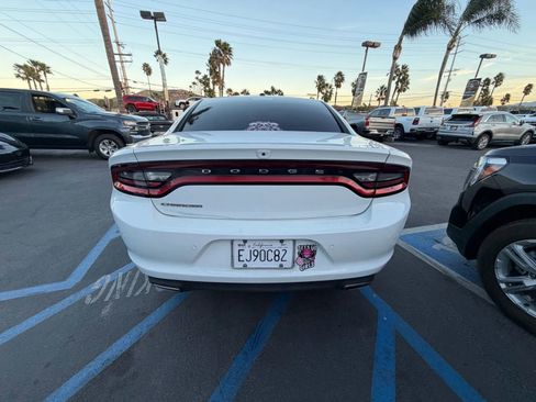 Used 2021 Dodge Charger SXT w/ Leather Interior Group image 7