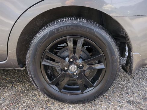 Used 2018 Nissan Versa S Plus image 14